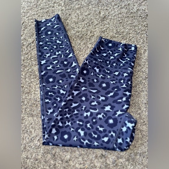 Women’s Offline by Aerie Blue Camo Print High Rise Waisted 7/8 Leggings Size M - Picture 6 of 8